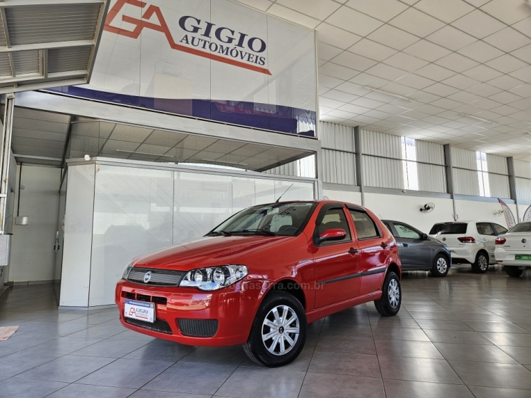 FIAT - PALIO - 2007/2008 - Vermelha - R$ 22.800,00