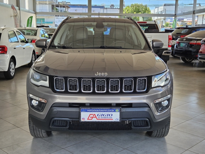 JEEP - COMPASS - 2018/2019 - Cinza - R$ 112.900,00