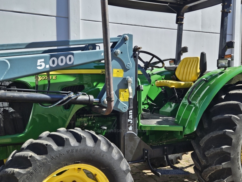 JOHN DEERE - TRATOR 5078 - 2015/2015 - Verde - R$ 180.000,00