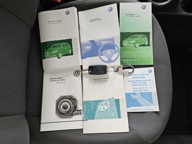 VOLKSWAGEN - SAVEIRO - 2011/2012 - Cinza - R$ 44.900,00