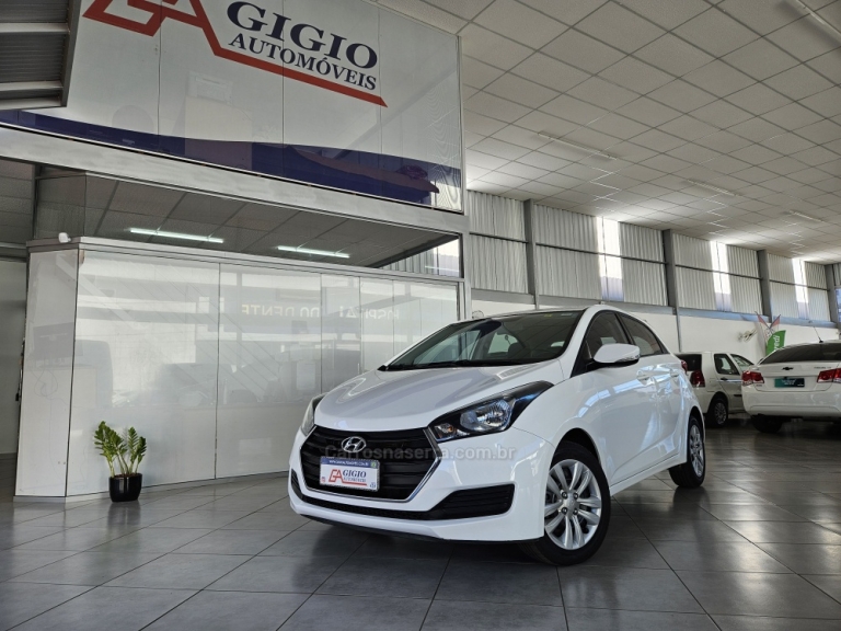 HYUNDAI - HB20 - 2015/2016 - Branca - R$ 55.500,00