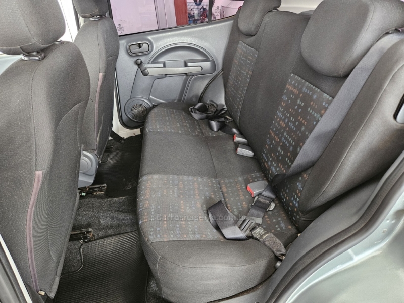 FIAT - UNO - 2013/2014 - Cinza - R$ 36.000,00