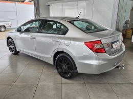 HONDA - CIVIC - 2012/2013 - Prata - R$ 67.000,00