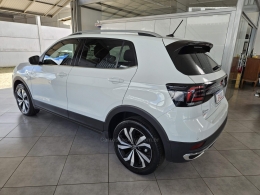 VOLKSWAGEN - T-CROSS - 2021/2022 - Branca - R$ 122.000,00