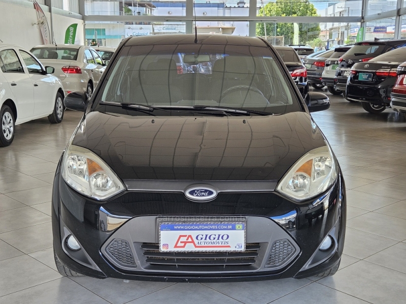 FORD - FIESTA - 2012/2012 - Preta - R$ 33.800,00