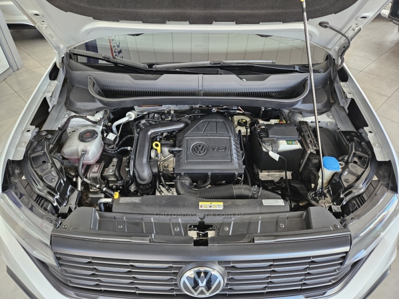 VOLKSWAGEN - T-CROSS - 2022/2022 - Prata - R$ 103.500,00