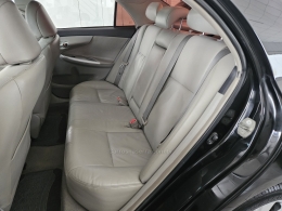 TOYOTA - COROLLA - 2011/2012 - Preta - R$ 65.000,00