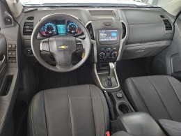 CHEVROLET - S10 - 2015/2015 - Prata - R$ 117.000,00
