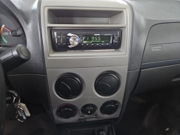 FIAT - PALIO - 2014/2015 - Branca - R$ 29.500,00