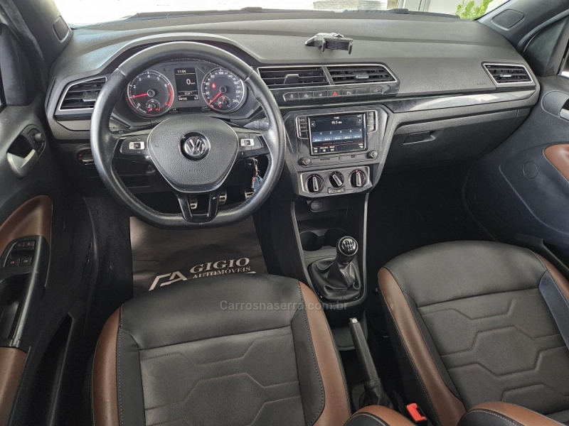 VOLKSWAGEN - SAVEIRO - 2019/2020 - Branca - R$ 87.000,00
