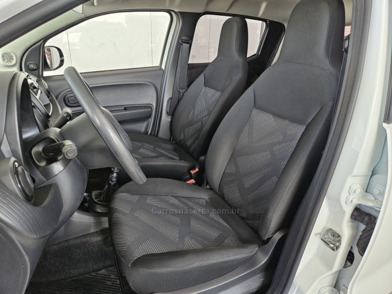 FIAT - MOBI - 2022/2023 - Branca - R$ 55.500,00