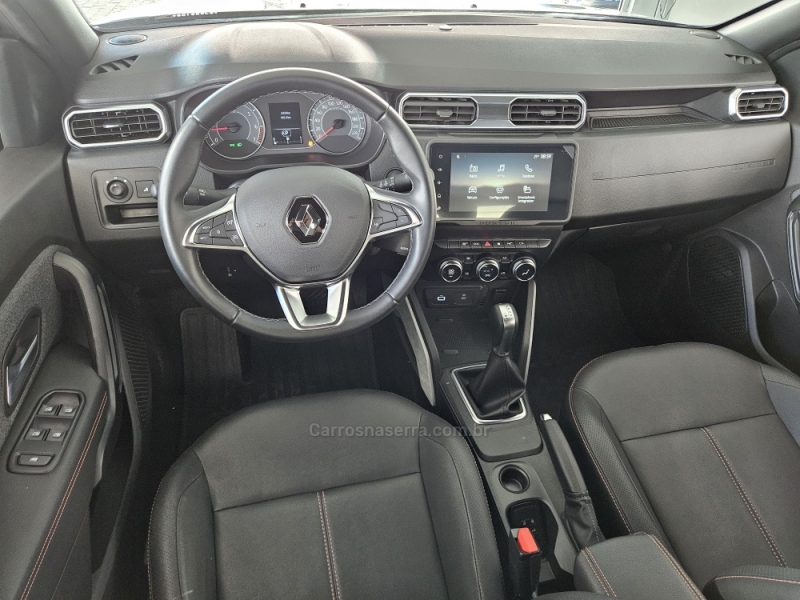 RENAULT - DUSTER - 2024/2025 - Prata - R$ 123.000,00